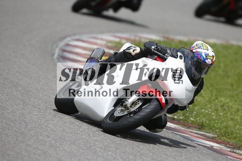 /Archiv-2024/29 12.06.2024 MOTO.CH Track Day ADR/Gruppe gelb/Team